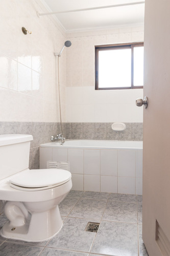 Venta Casa NP 4D 3B 4E Rotonda Atenas - Las Condes