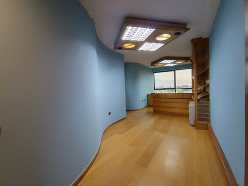 Arriendo Oficina SO 3B 1E 2B Metro Tobalaba - Mall Costanera - Providencia