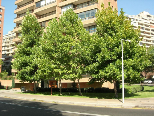 Arriendo Departamento N 1D en suite Walk-in cl&oacute;set 1B 1E 1B Barrio El Golf - Las Condes