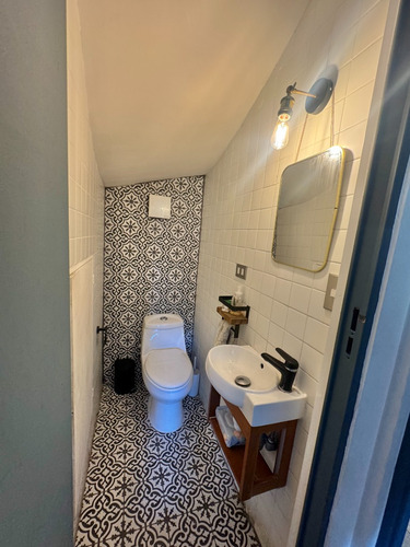 Venta Casa NO 3D 2B 2E 1B Alto Las Condes - Las Condes