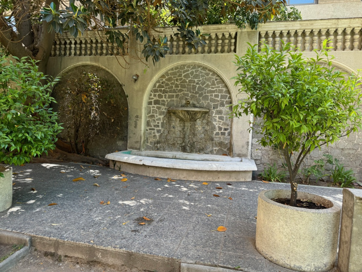 Venta Departamento NP 4D en suite Walk-in cl&oacute;set 3B 2E 1Bd Los Leones - Providencia