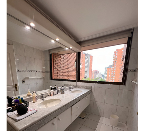 Venta Departamento NP 3D Walk-in cl&oacute;set 2B 2E 1B Metro Manquehue - Apumanque - Las Condes
