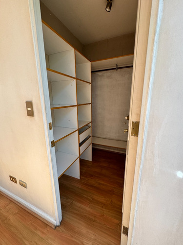 Arriendo Casa NO 4D en suite Walk-in cl&oacute;set 3B 1E San Carlos de Apoquindo - Las Condes