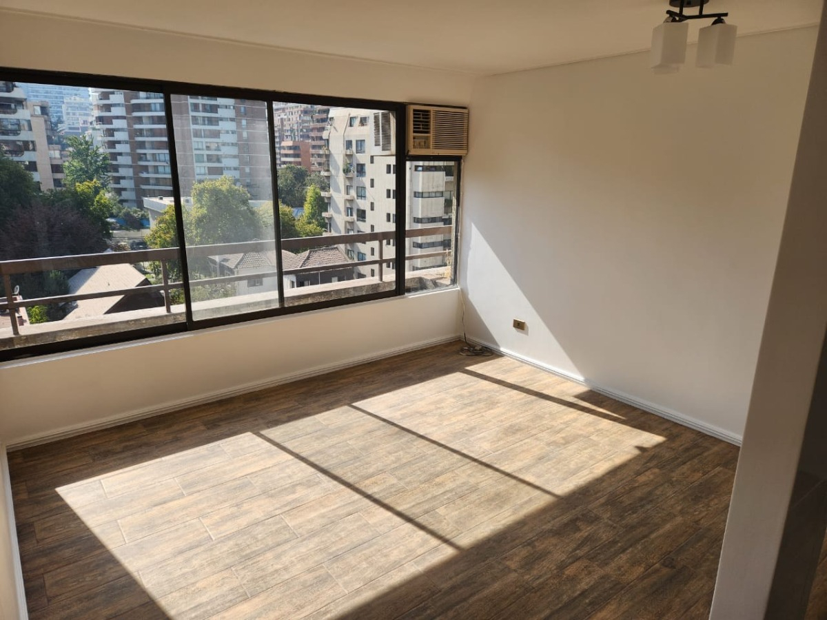 Arriendo Departamento NOSP 2D en suite 1B 0m2 Barrio El Golf - Las Condes