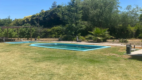 Venta Casa NO 6D en suite Walk-in cl&oacute;set 6B 10E 1B Chicureo - Colina