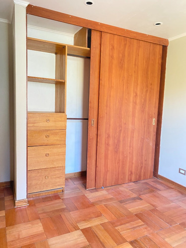 Arriendo Casa NP 3D 2B 2E 1B  - Las Condes