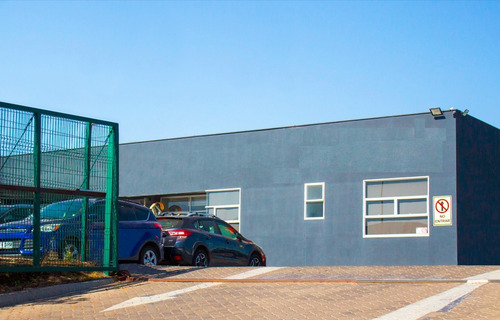 Enea Primera L&iacute;nea, Excelente Vitrina, 4000/292m2