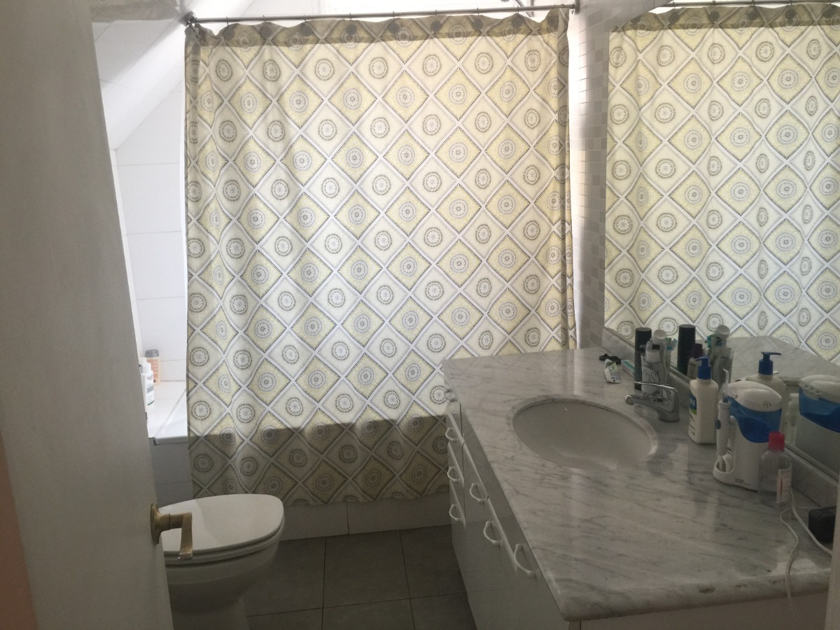 Venta Casa NO 5D en suite Walk-in cl&oacute;set 4B 3E 3Bd Los Dominicos - Las Condes