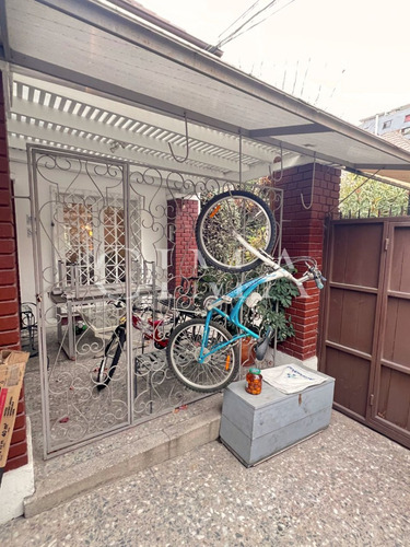 Venta Casa SO 4D 4B 2E 1B Metro Escuela Militar - Las Condes