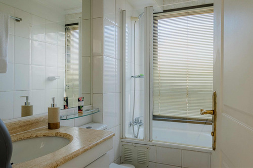 Venta Departamento NP 2D 1B 1E 1B Barrio El Golf - Las Condes