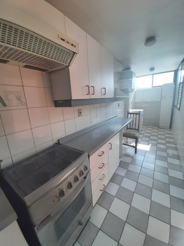 Arriendo Departamento NP 4D en suite Walk-in cl&oacute;set 3B 2E 1B Los Leones - Providencia