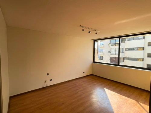 Arriendo Departamento SO 3D en suite 3B 1E 1B Barrio El Golf - Las Condes