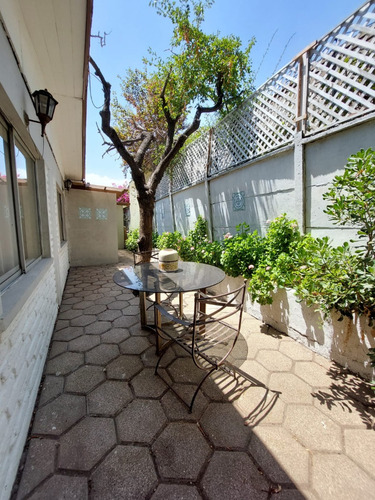 Venta Casa NP 5D en suite Walk-in cl&oacute;set 4B 2E 1B Los Dominicos - Las Condes