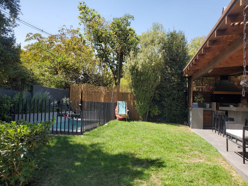 Venta Casa NP 4D en suite 3B 2E 1B San Carlos de Apoquindo - Las Condes