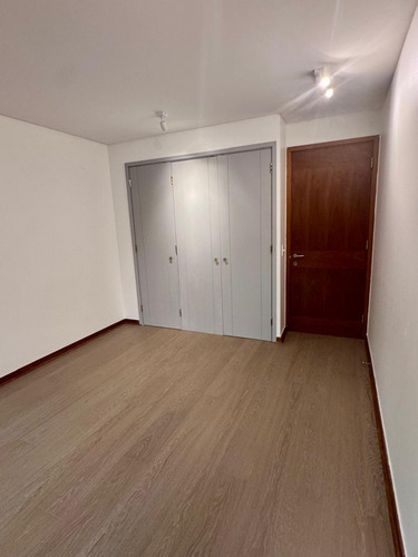 Arriendo Departamento NP 4D en suite Walk-in cl&oacute;set 4B 2E 1B Santa Mar&iacute;a de Manquehue - Vitacura