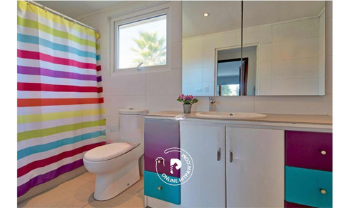 Arriendo Casa 6D 4B 3E 1B Los Dominicos - Las Condes