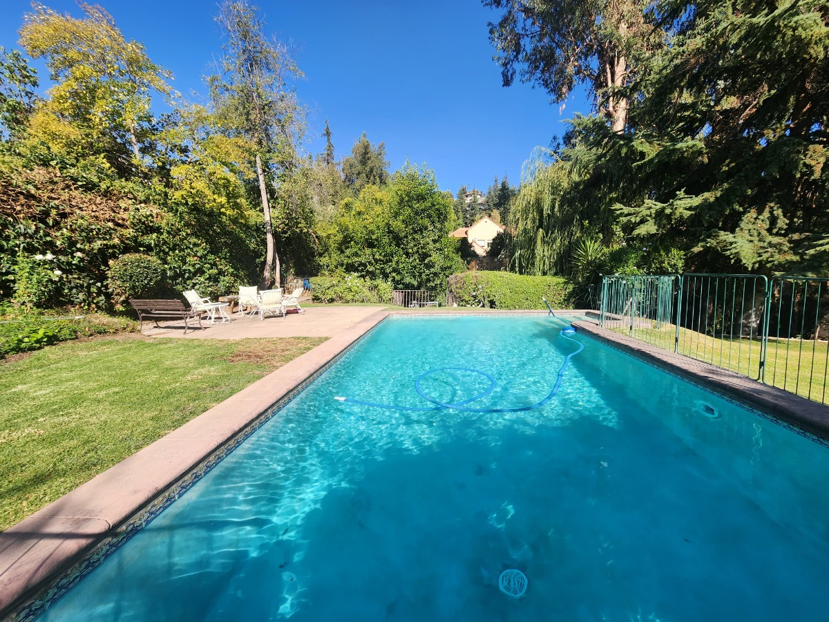 Venta Casa NO 6D en suite Walk-in cl&oacute;set 5B 6E 2Bd El Huinganal - Lo Barnechea