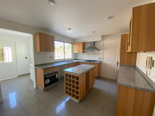 Arriendo Departamento SP 5D en suite Walk-in cl&oacute;set 4B 2E Valle Escondido - Lo Barnechea