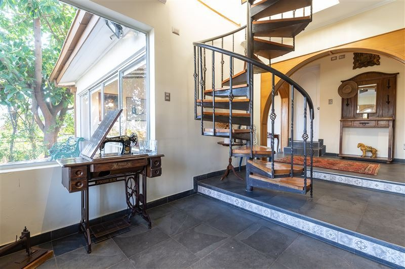 Venta Casa NP 5D en suite Walk-in cl&oacute;set 4B 2E 1Bd Los Dominicos - Las Condes