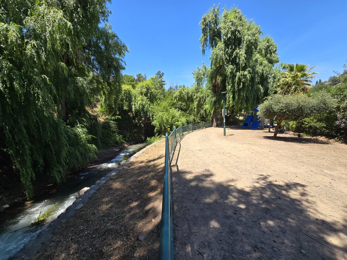 Venta Casa SO 5D en suite Walk-in cl&oacute;set 5B 2E 2Bd El Array&aacute;n - Lo Barnechea