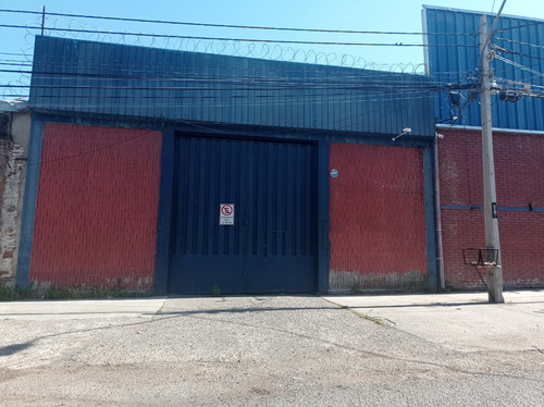 Propiedad Con Oficinas Y Galpones Con Corriente Trif&aacute;sica