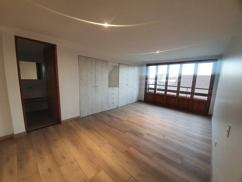 Venta Casa NOSP 5D en suite 3B 2E 1B Los Dominicos - Las Condes