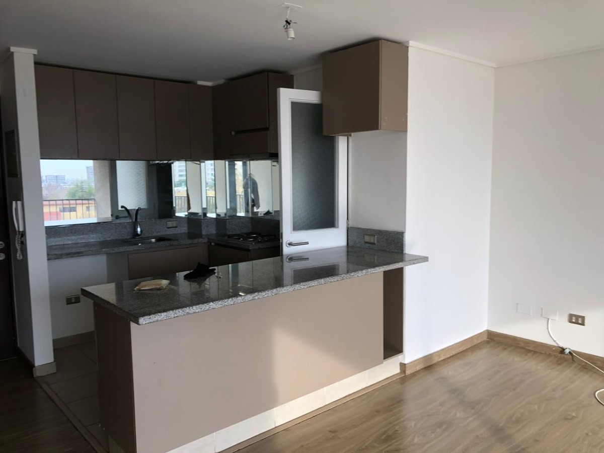 Venta Departamento P 2D en suite Walk-in cl&oacute;set 2B 1E Diagonal Oriente - &Ntilde;u&ntilde;oa