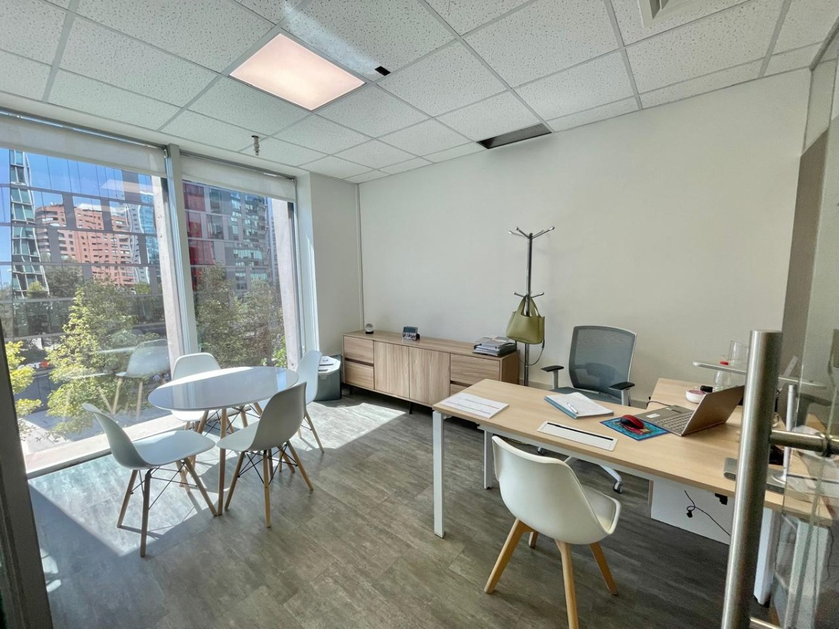 Arriendo Oficina N 2B 2E 1Bd Metro Manquehue - Apumanque - Las Condes