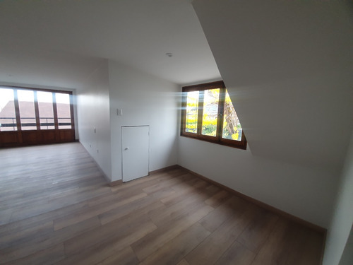 Venta Casa NOSP 5D en suite 3B 2E 1B Los Dominicos - Las Condes