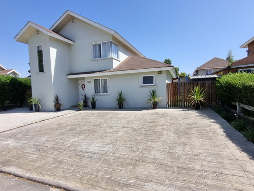 Venta Casa S 4D en suite Walk-in cl&oacute;set 3B 4E Chicureo - Colina