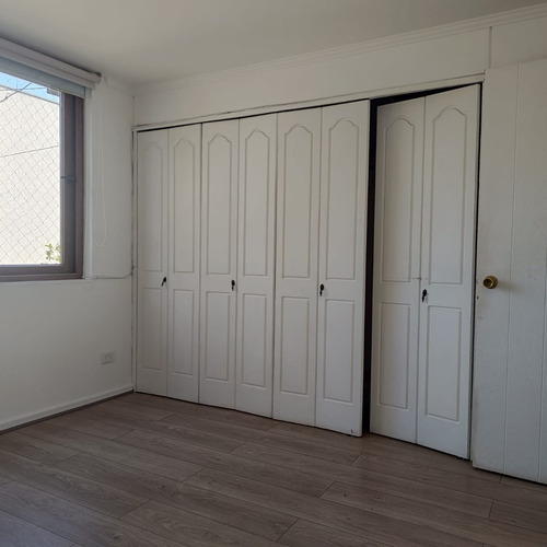 Arriendo Casa 5D 4B 1E Carlos Ossand&oacute;n - La Reina