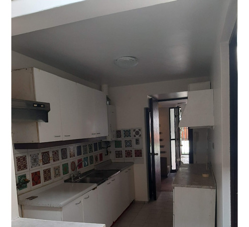 Arriendo Casa S 4D en suite 3B 2E Carlos Ossand&oacute;n - La Reina