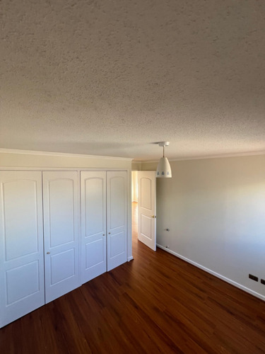 Venta Casa 4D 3B 2E 1B La Dehesa - Lo Barnechea