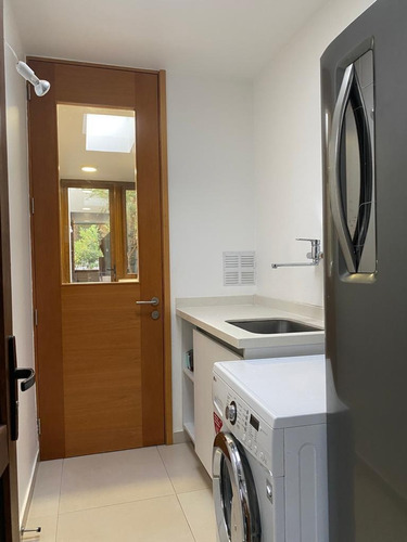 Venta Casa NOSP 6D en suite Walk-in cl&oacute;set 5B 4E 1B Chicureo - Colina