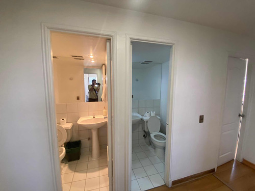 Arriendo Oficina 3B 1E Barrio El Golf - Las Condes