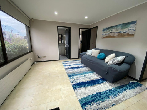 Arriendo Casa NO 5D en suite Walk-in cl&oacute;set 5B 3E Los Dominicos - Las Condes