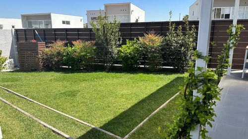 Venta Casa O 3D en suite Walk-in cl&oacute;set 3B 2E 1B Chicureo - Colina