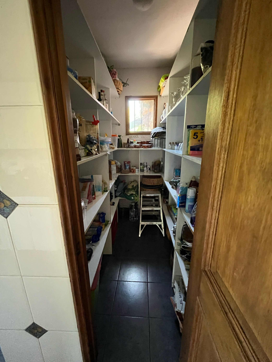 Venta Casa NO 5D en suite Walk-in cl&oacute;set 5B 6E 2Bd Carlos Ossand&oacute;n - La Reina