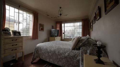 Venta Casa NP 4D 4B 3E Troncos Viejos - La Reina