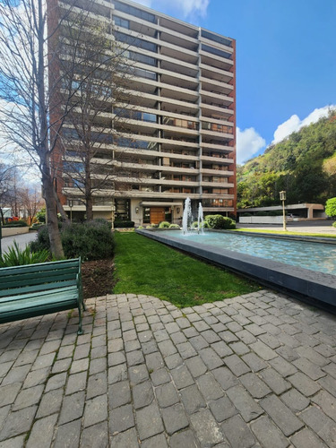 Arriendo Departamento SO 2D en suite Walk-in cl&oacute;set 2B 1E 1B Centro Financiero - Las Condes