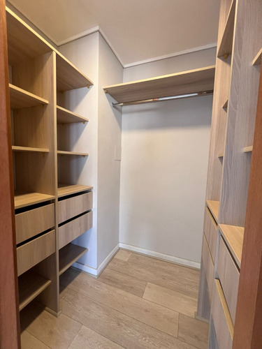 Arriendo Departamento SO 2D en suite Walk-in cl&oacute;set 2B 1E 1B In&eacute;s de Su&aacute;rez - Providencia
