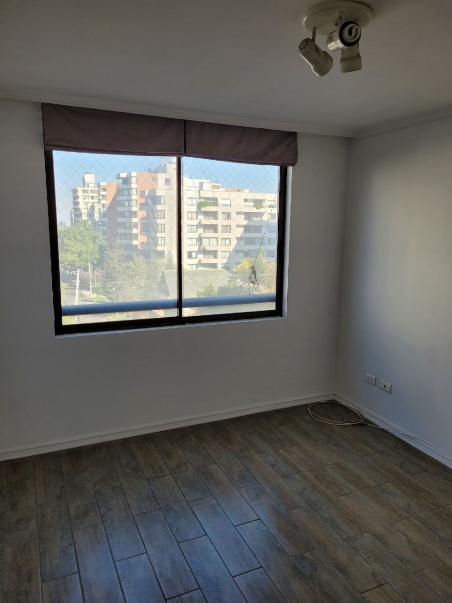 Venta Departamento S 4D en suite 3B 1E 1Bd Rotonda Atenas - Las Condes