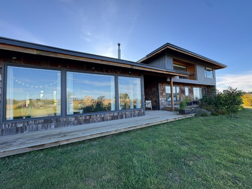 Venta Casa NO 7D en suite Walk-in cl&oacute;set 5B 10E 2B  - Puerto Varas