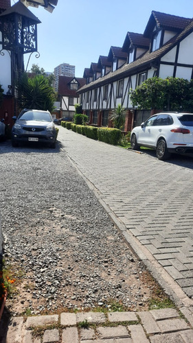 Arriendo Casa N 4D en suite 3B 1E 1B Plaza Ega&ntilde;a - &Ntilde;u&ntilde;oa