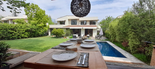 Venta Casa N 4D en suite Walk-in cl&oacute;set 4B 3E 1B La Dehesa - Lo Barnechea