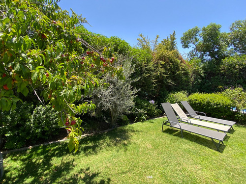 Venta Casa 5D en suite Walk-in cl&oacute;set 4B 1E 1B Chicureo - Colina