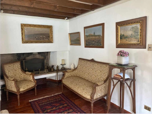 Arriendo Casa NO 6D en suite Walk-in cl&oacute;set 5B 4E 2B Jard&iacute;n Del Este - Vitacura