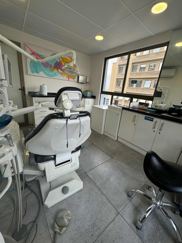 Venta Oficina 2B Metro Tobalaba - Mall Costanera - Providencia