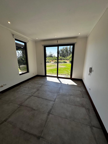 Arriendo Casa 4D 4B 4E 1B Chicureo - Colina