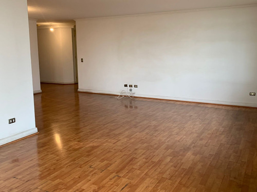 Arriendo Departamento NO 3D en suite 2B 2E 1B Col&oacute;n Oriente - Vital Apoquindo - Las Condes